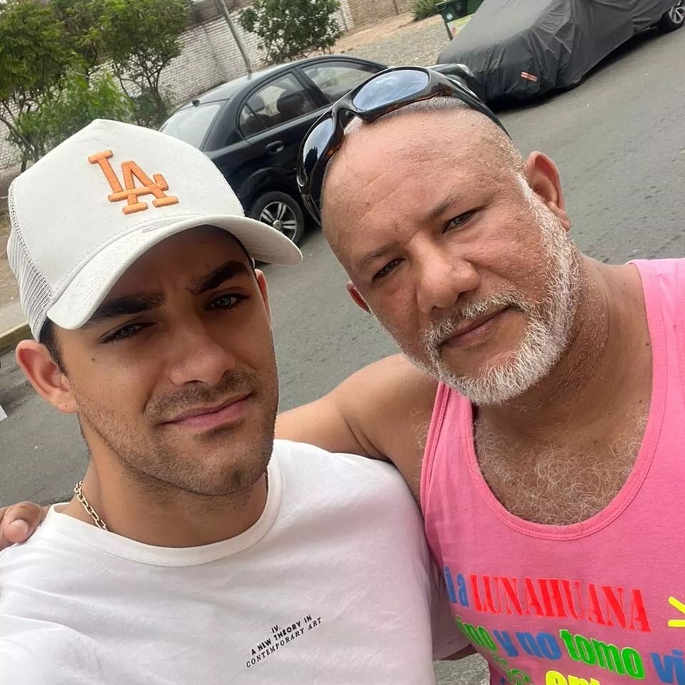 Steve Palao aseguró que su hijo Austin está tranquilo y con buen ánimo/Foto: Instagram