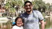 Erick Elera comparte blooper de su hija Flavia mientras graba TikTok