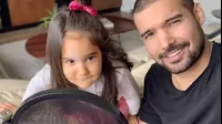 Ezio Oliva y la foto de sus hijas que enternece en redes sociales