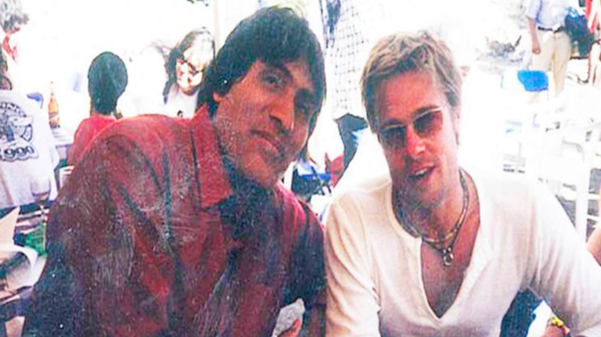 Miguel Ángel Fuentes junto a Brad Pitt. Fuente: Facebook