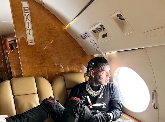 Tekashi voló desde Miami hasta República Dominicana presuntamente con la intención premeditada de cometer la agresión / Foto: Instagram