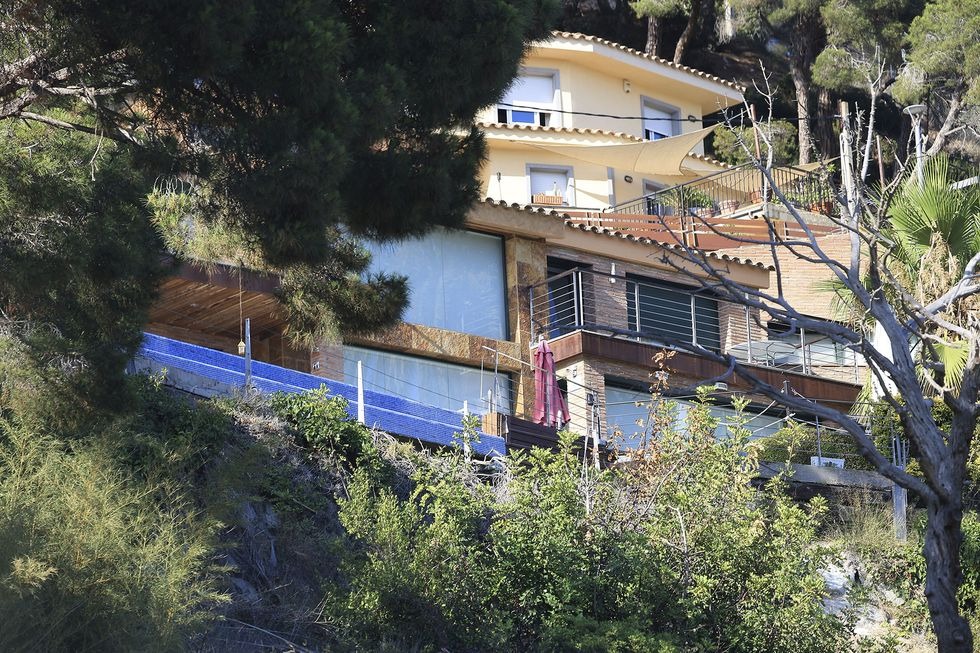 Esta es la nueva casa donde se mudaron Piqupe y Chía en la montaña fuera de Barcelona / Foto: 10 minutos.es