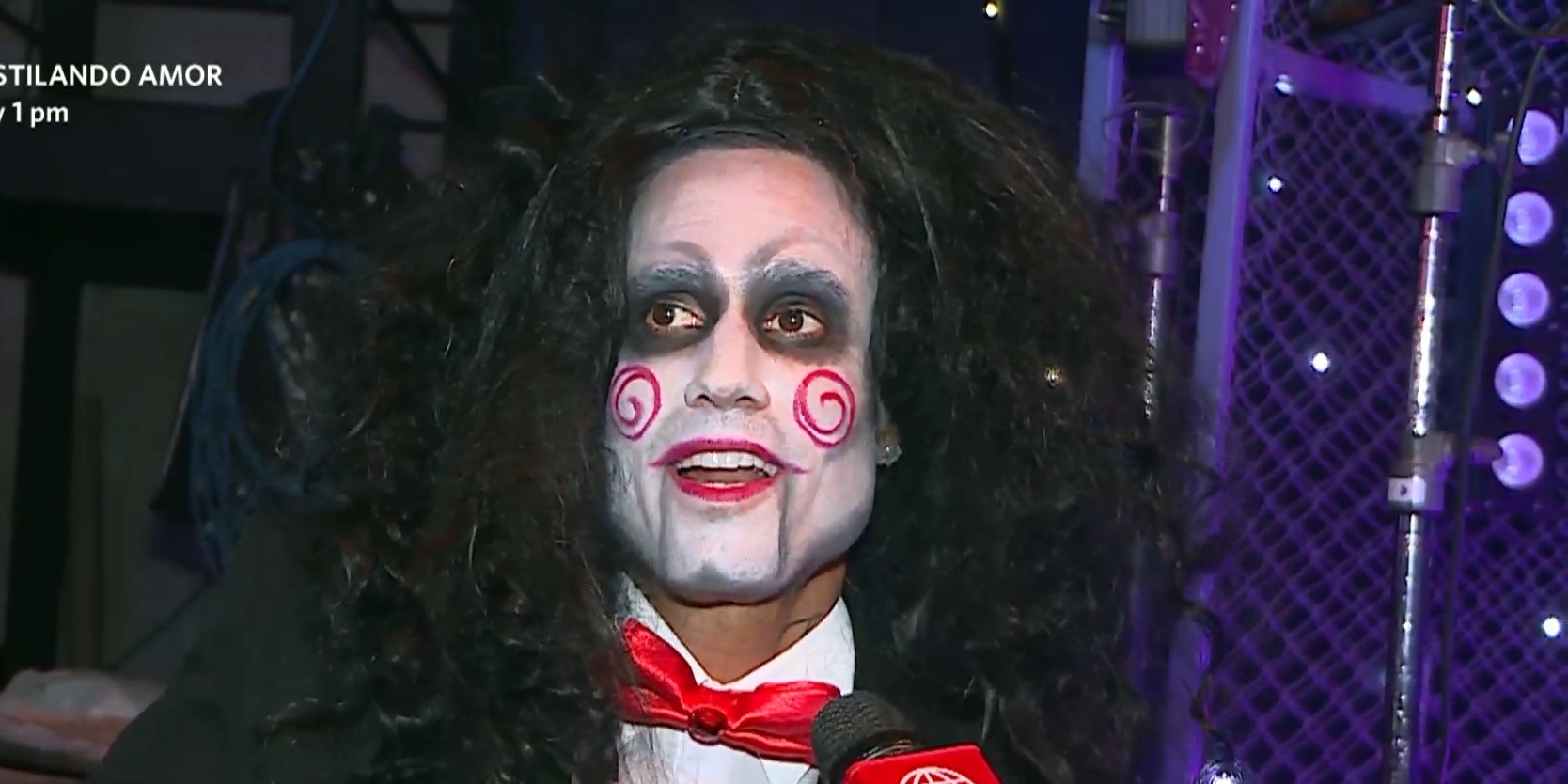 Gino Assereto se disfrazó del terrorífico muñeco Billy de la saga cinematográfica de horror 'Saw' / Foto: Más Espectáculos