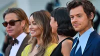  Harry Styles negó haber escupido al actor Chris Pine en Festival de Venecia