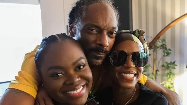 Hija de Snoop Dogg internada tras sufrir derrame cerebral. Fuente: Instagram