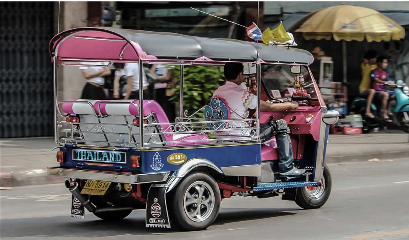 Los Tuk Tuk son el principal medio popular de transporte en Tailandi al igual que los mototaxis en el Perú/Foto: Instagram