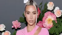 Kim Kardashian está evaluando su relación con Balenciaga tras polémica campaña