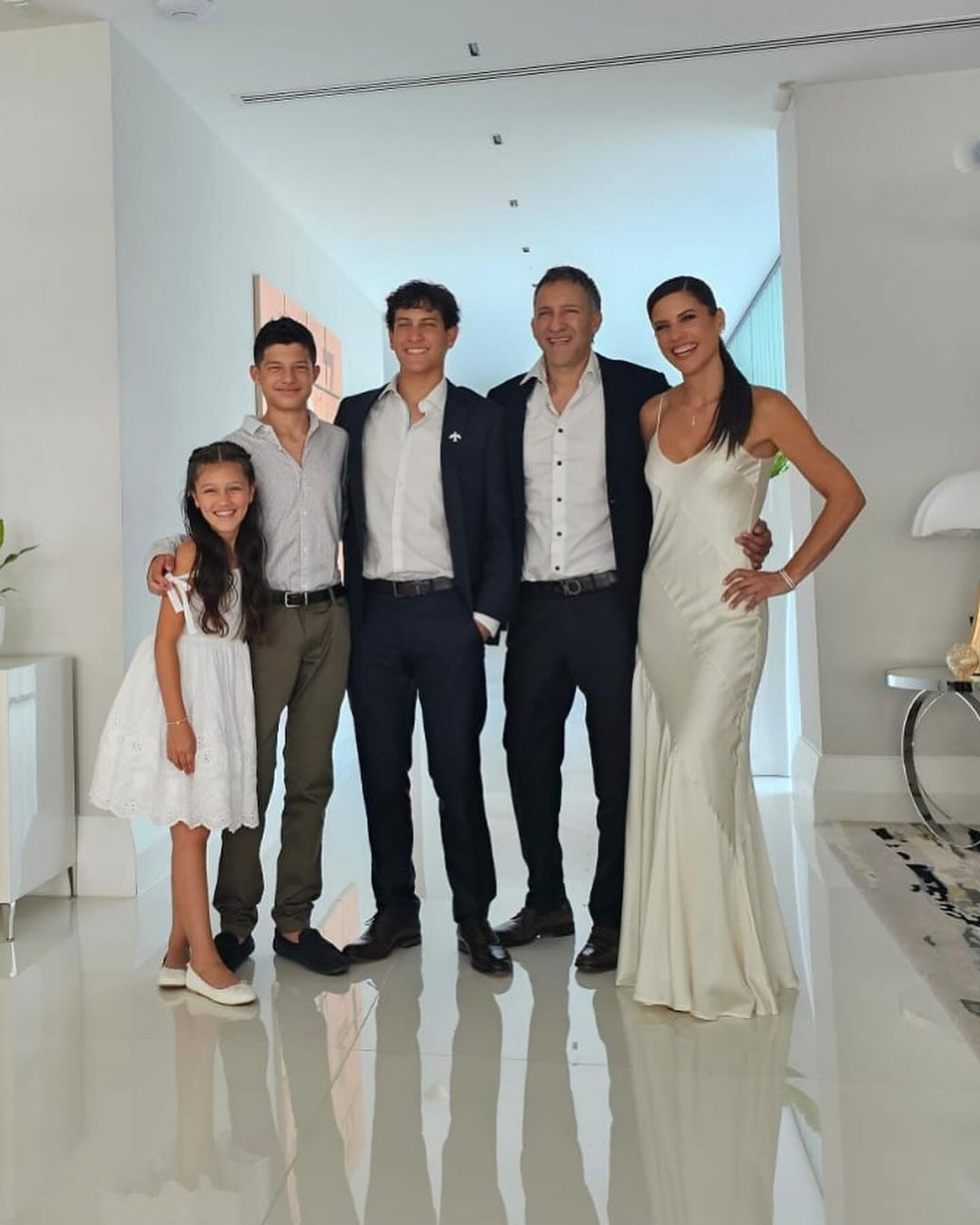 María Pía Copello compartió imágenes de lo que fue la celebración de la confirmación su hijo mayor Samuel/Foto: Instagram