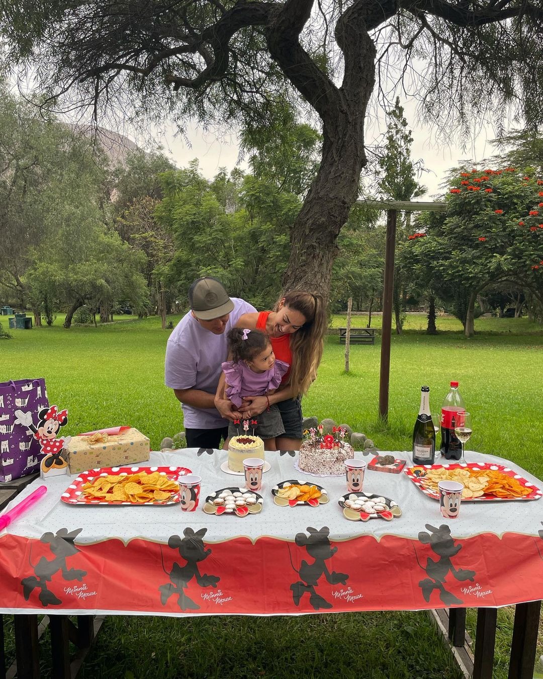 Melissa Loza se lució junto a su pareja en el cumpleaños de su hija 