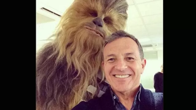 Mira el  ‘selfie’ de Chewbacca en rodaje de ‘Star Wars Episodio VII’