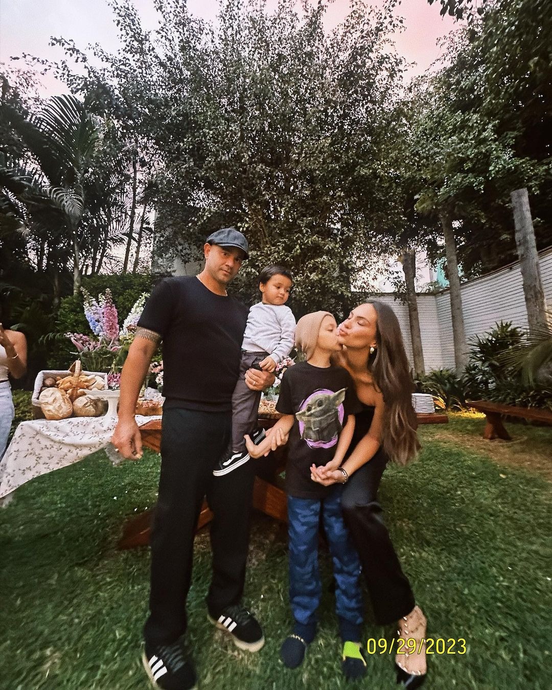 Natalie Vértiz celebró su cumpleaños acompañada de su esposo Yaco Eskenazi y sus hijos Liam y Leo/ Foto: Instagram