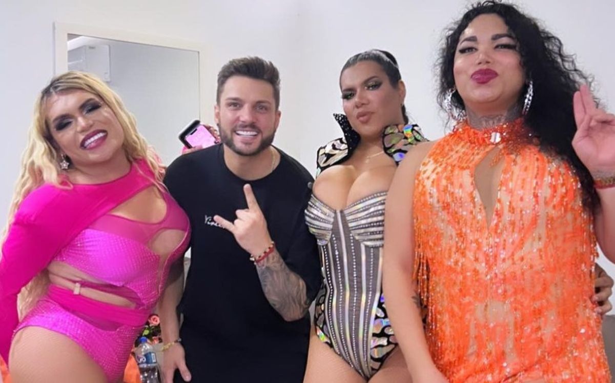 Nicola Porcella junto a Wendy Guevara, Kimberly 'La Más Preciosa' y Paolita Suárez. Fuente: Instagram