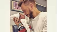 Noel Schajris anunció el nacimiento de su segundo hijo con esta tierna foto