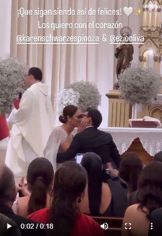¡Es oficial! Karen Schwarz y Ezio Oliva se dieron el "sí" en el altar con tremendo beso
