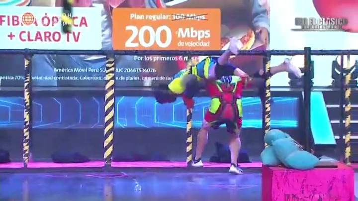 Pancho Rodríguez hizo ‘volar’ a Rafael Cardozo durante la competencia. Fuente: AméricaTV