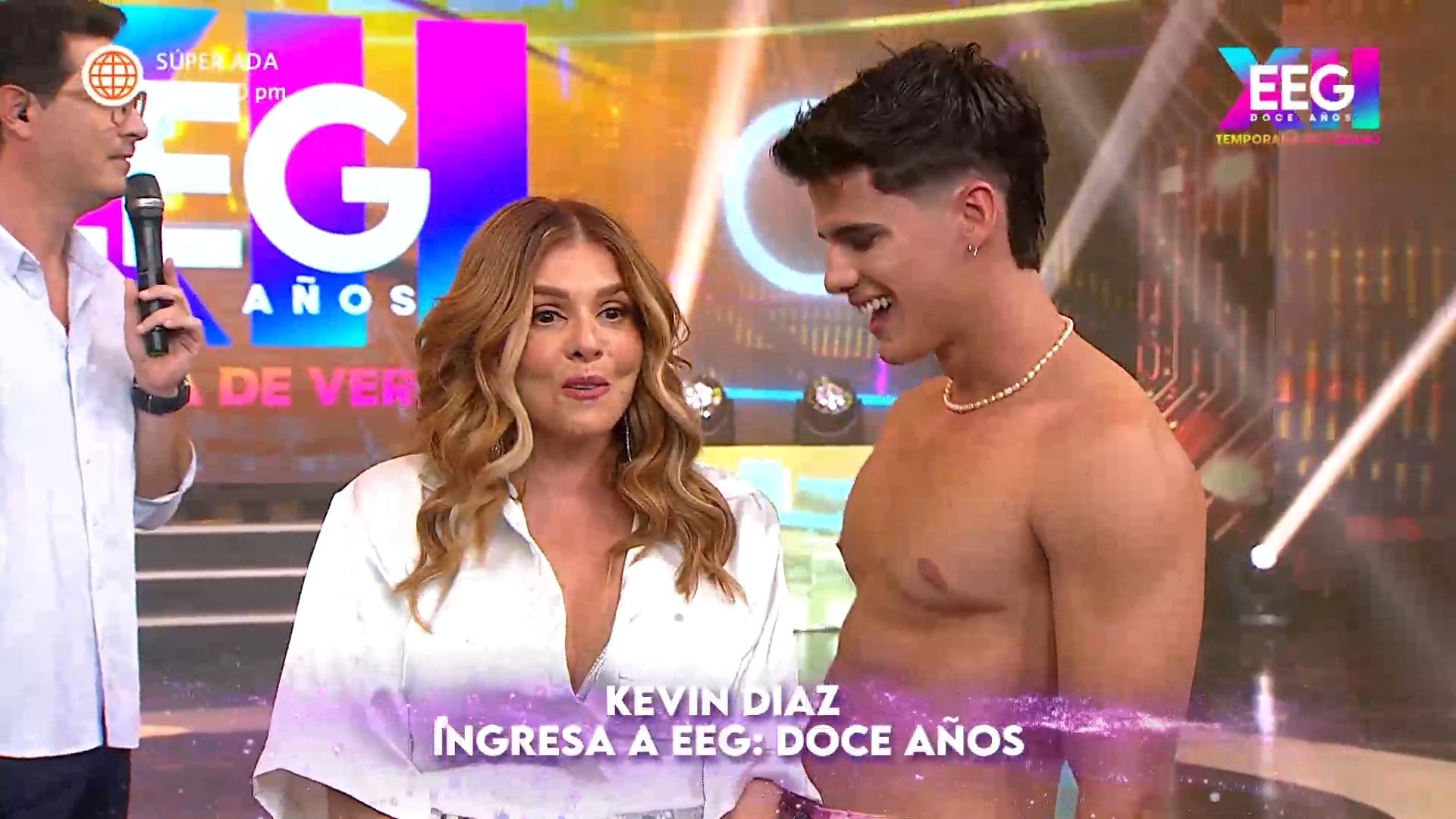 Johanna San Miguel fue sorprendida por sensual baile de Kevin Díaz. Fuente : AméricaTV