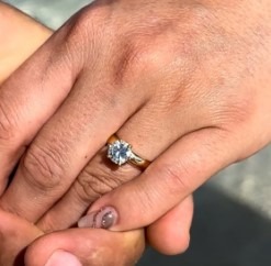 Este es el anillo de compromiso que Said Palao le entregó a Alejandra Baigorria como símbolo de amor eterno/Foto: Instagram
