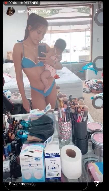 Samahara Lobatón posa en bikini con Xianna y luce su figura a tres meses de haber dado a luz