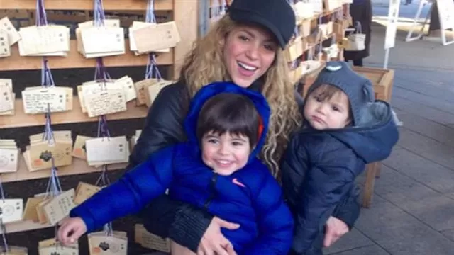 Shakira y sus hijos Milan y Sasha. Foto: Facebook