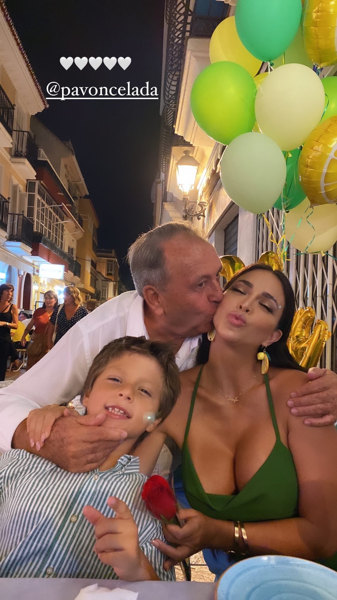  Sheyla Rojas festeja cumpleaños con su hijo y toda la familia de Antonio Pavón 