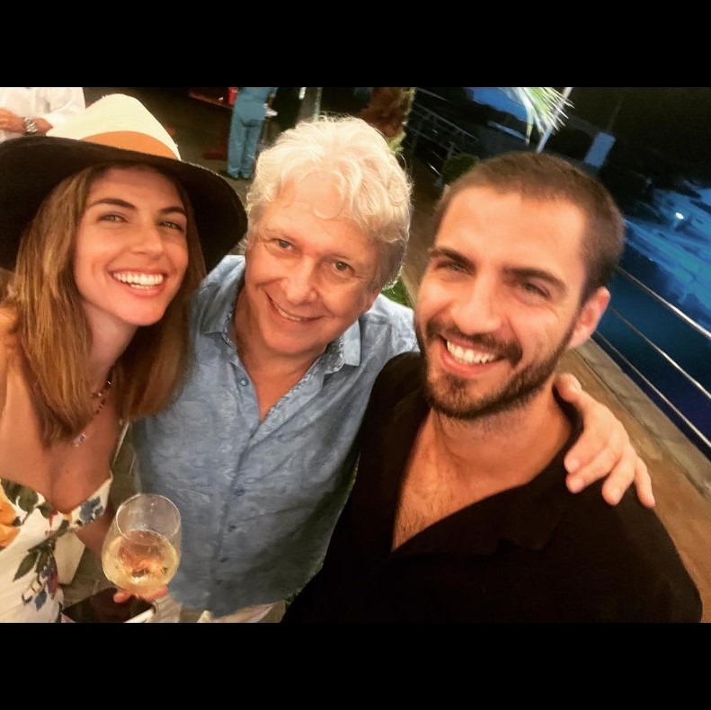 Stephanie Cayo: Maxi Iglesias llegó a Lima para celebrar el cumpleaños de la mamá de la actriz