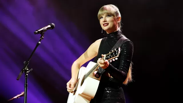 Taylor 'La Industria Musical' Swift durante la ceremonia de premios Nashville Songwriter Awards 2022. (Foto: Terry Wyatt/Getty Images) 