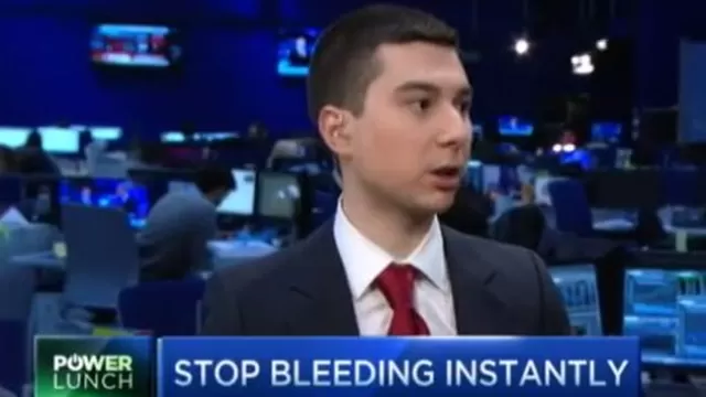 Adolescente de 17 años inventó una ingeniosa forma para detener el sangrado