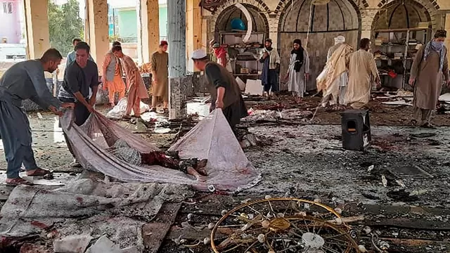 Afganistán: Explosión en una mezquita dejó al menos 80 muertos y 100 heridos