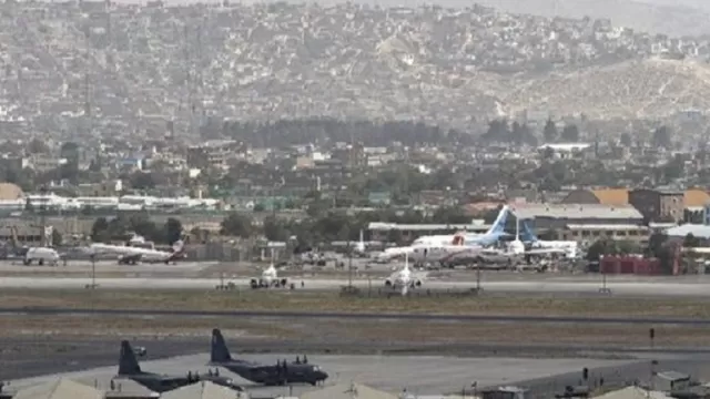 Afganistán: Qatar trabaja con los talibanes para reabrir el aeropuerto de Kabul "cuanto antes"