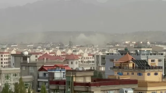 Afganistán: Se registra tercera explosión en Kabul tras doble atentado que dejó decenas de víctimas