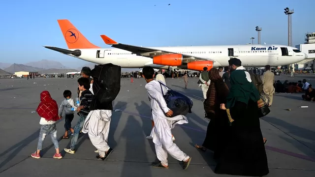 Afganistán: El aeropuerto de Kabul reanuda sus operaciones. Foto referencial: AFP