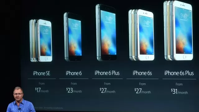   "Es el teléfono de cuatro pulgadas más potente del mundo", dijo el vicepresidente de Apple, Greg Joswiak / Foto: AFP