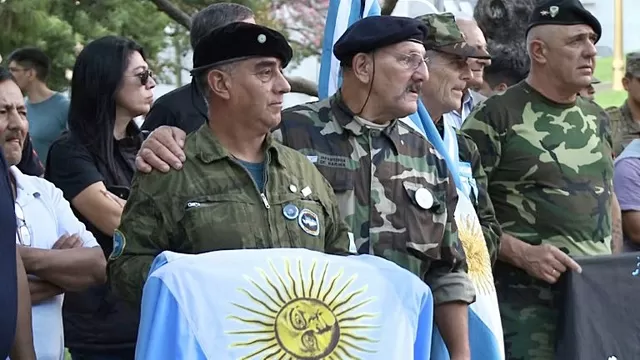 Argentina recuerda a soldados caídos en Malvinas a 36 años de la guerra