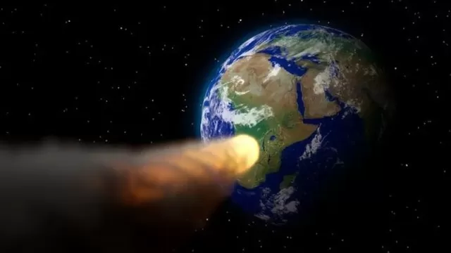 Asteroide del tamaño de 3 campos de fútbol se aproximará este jueves a la Tierra. Foto: Pixabay/referencial