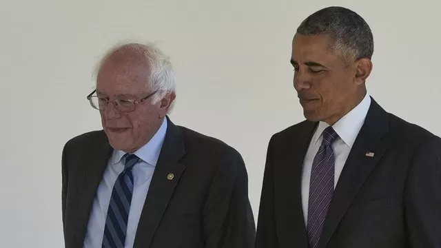 Bernie Sanders y Barack Obama. (Vía: AFP)