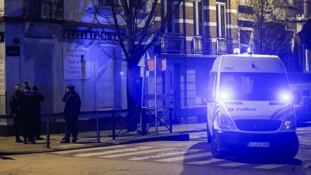 Patrulla de policía en Bélgica. (Vía: AFP)