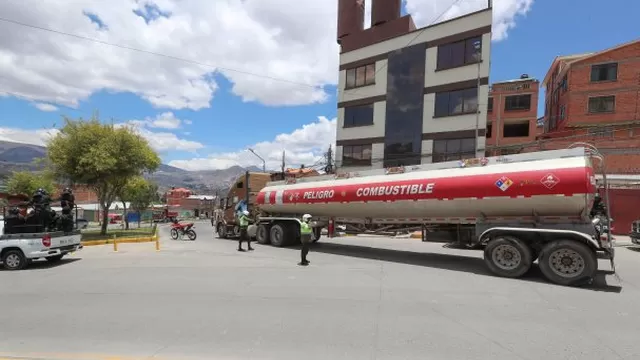 Bolivia: Acusan de terrorismo y sedición a 7 personas por destruir muro en refinería. Foto: EFE