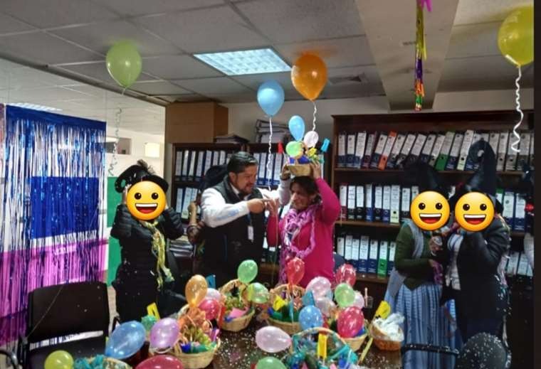 Polémica fiesta en oficinas de Empresa Nacional de Telecomunicaciones (Entel) en Bolivia / Foto: El Deber