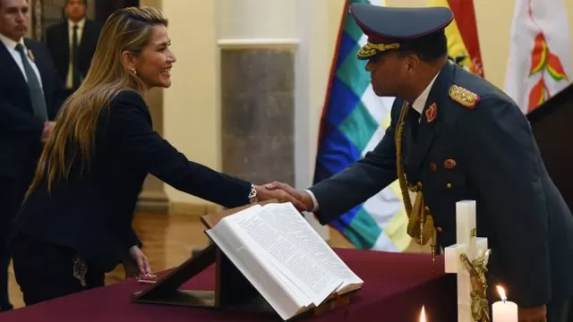 Bolivia: Jeanine Áñez remueve al Alto Mando Militar como primera medida de Gobierno. Foto: AFP
