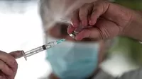 Brasil: Una de las primeras vacunadas contrae COVID-19 a tres días de recibir la segunda dosis
