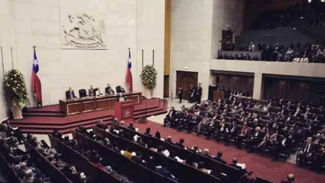 Chile: Senado aprueba la realización de plebiscito para modificar la Constitución
