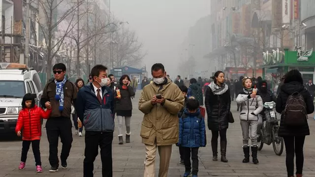 El aire de la capital china ha superado hoy los 600 microgramos por metro cúbico de partículas contaminantes. Foto: Efe