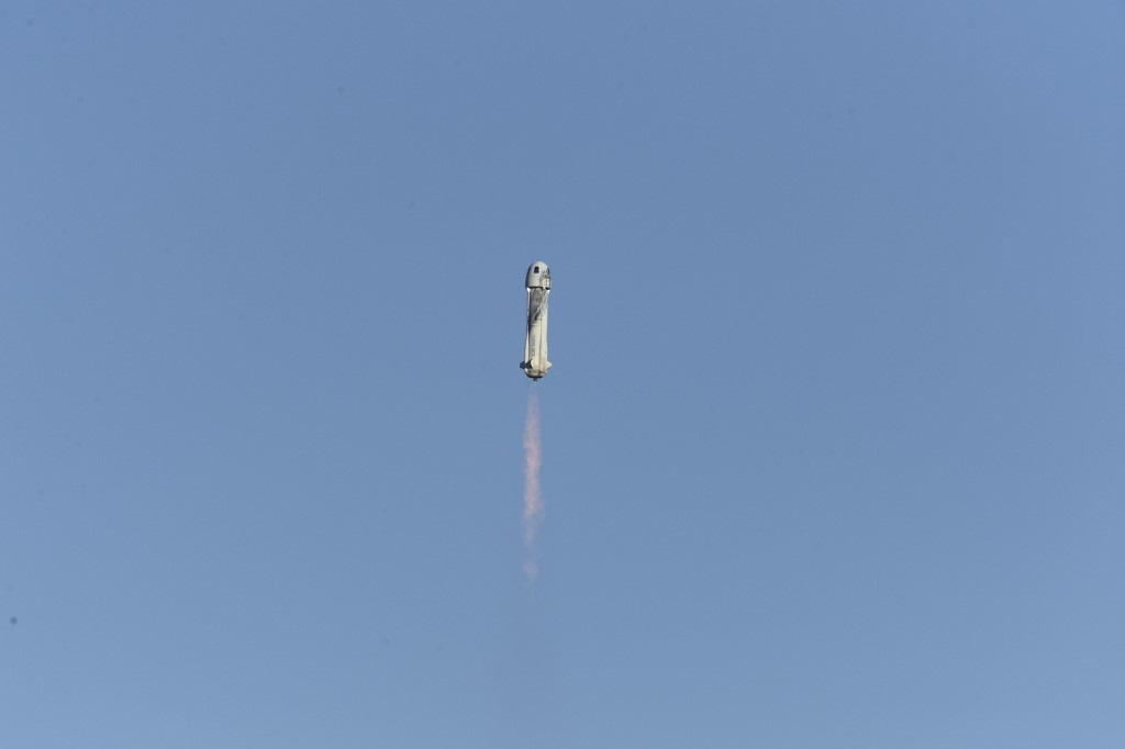 Cohete tripulado New Shepard fue lanzado con éxito al espacio 