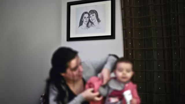  En Latinoamérica países como Argentina y Uruguay ya cuentan con legislación que permite la adopción de menores por parejas homosexuales / Foto: AFP