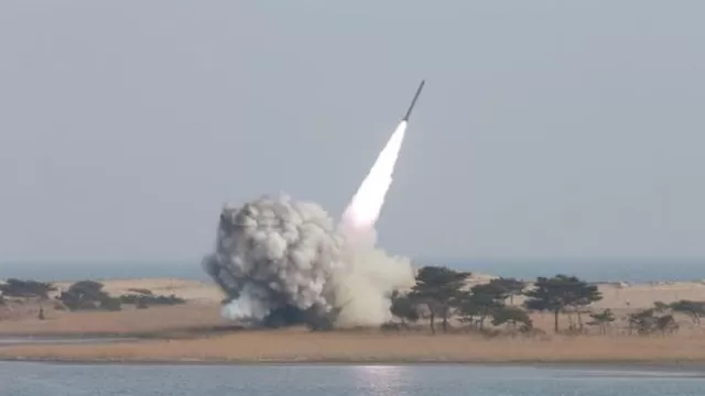 En marzo de este año Corea del Norte lanzó 4 misíles de corto alcance hacia el mar. 