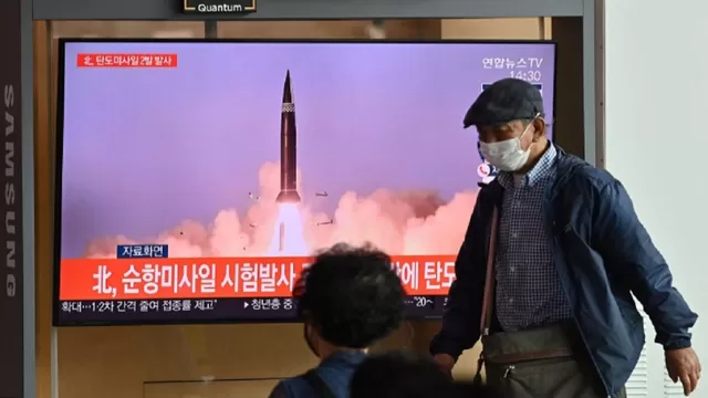Corea del Norte disparó 2 misiles hacia el mar y Corea del Sur lanzó otro desde submarino