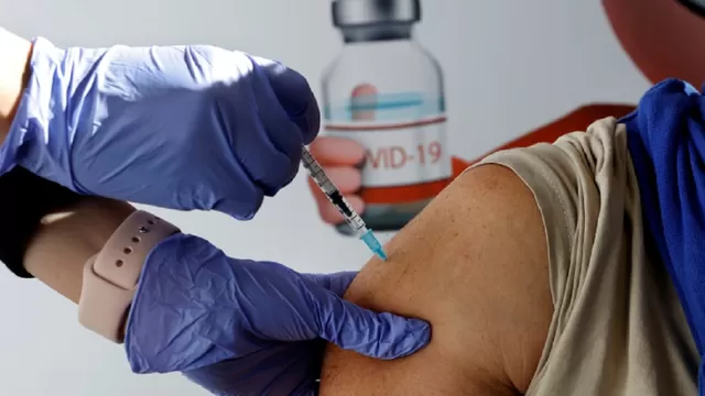 COVID-19: El mundo ya administró más de 100 millones de dosis de vacunas contra el coronavirus. Foto: AFP