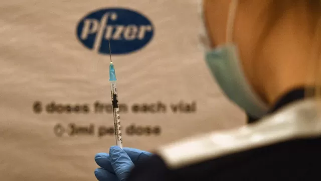 COVID-19: La vacuna de Pfizer contra el coronavirus es eficaz en un 94%, según un estudio israelí. Foto: AFP referencial