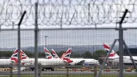 COVID-19: Varios países suspenden vuelos con Reino Unido por variante de virus "fuera de control"