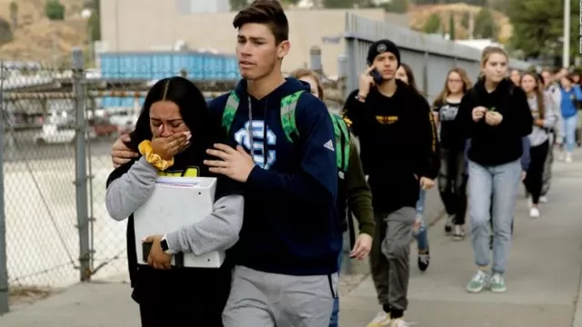 EE.UU.: Tiroteo en escuela secundaria de California deja al menos 2 muertos. Foto: CNN
